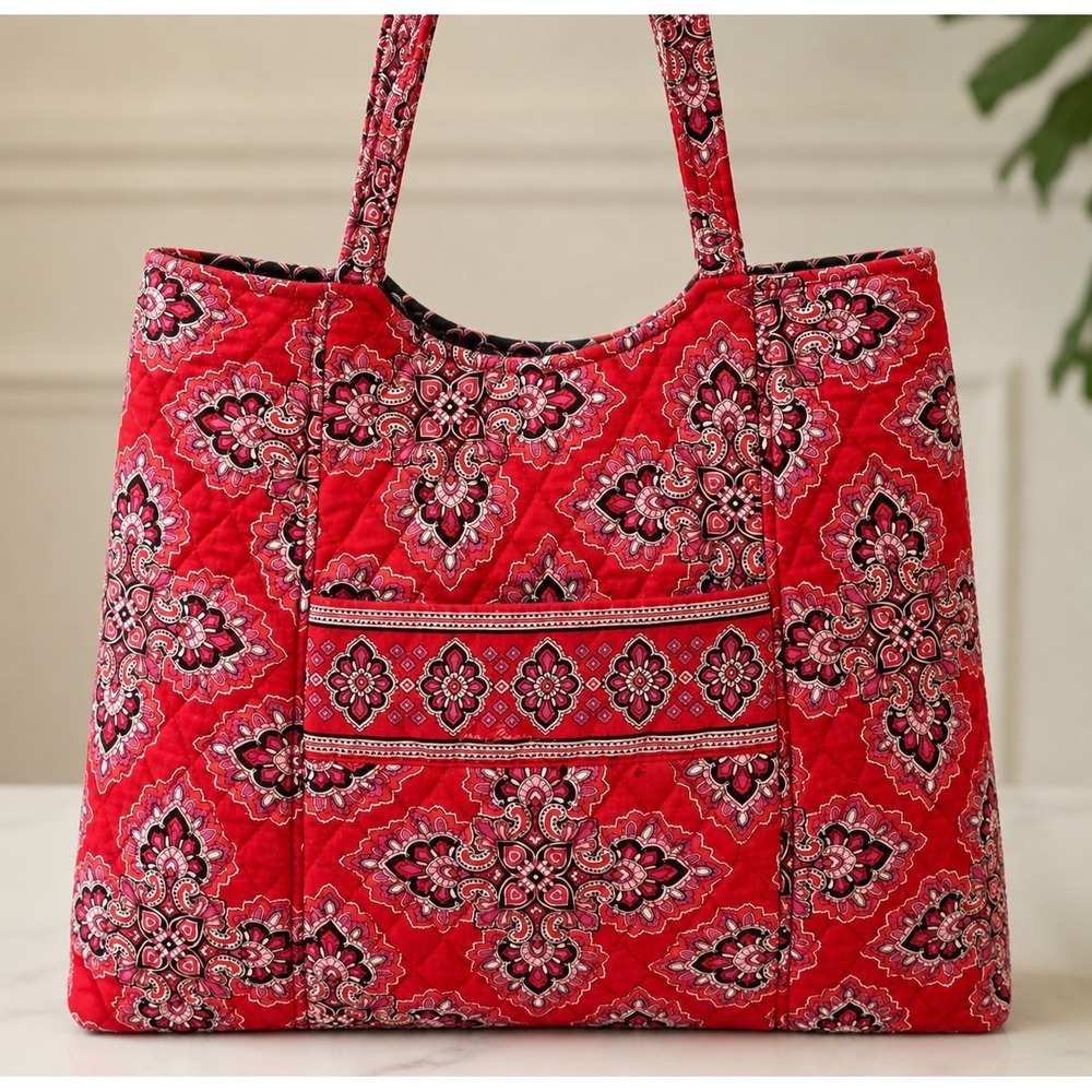 Vera Bradley Retired Tote Bag Paisley Red Medallion Quilted Boho Cottagecore